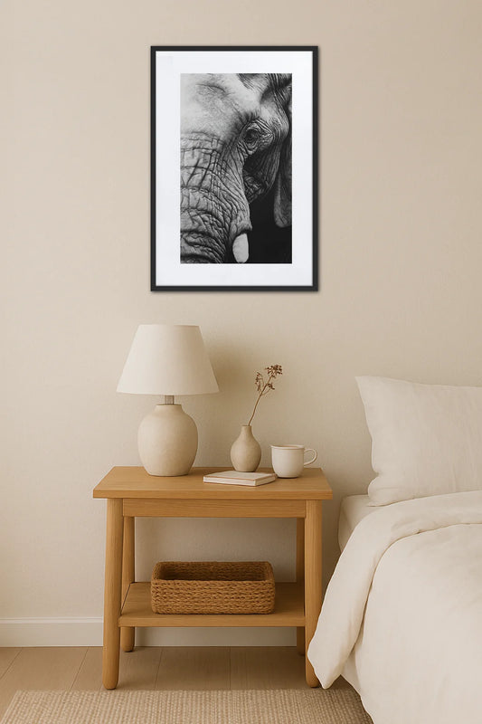 Tableau éléphant noir et blanc au crayon avec détail réaliste du visage