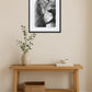 Tableau lion noir et blanc encre de Chine au-dessus d’une console
