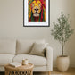 Tableau lion rasta au-dessus d’un canapé dans un salon bohème avec table en rotin et plante