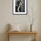 Tableau portrait éléphant noir et blanc avec défense et texture détaillée expressive